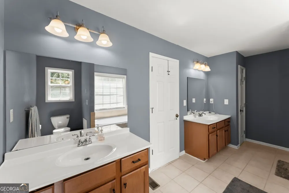 3528 Looper Lake RD Gainesville, GA 30506