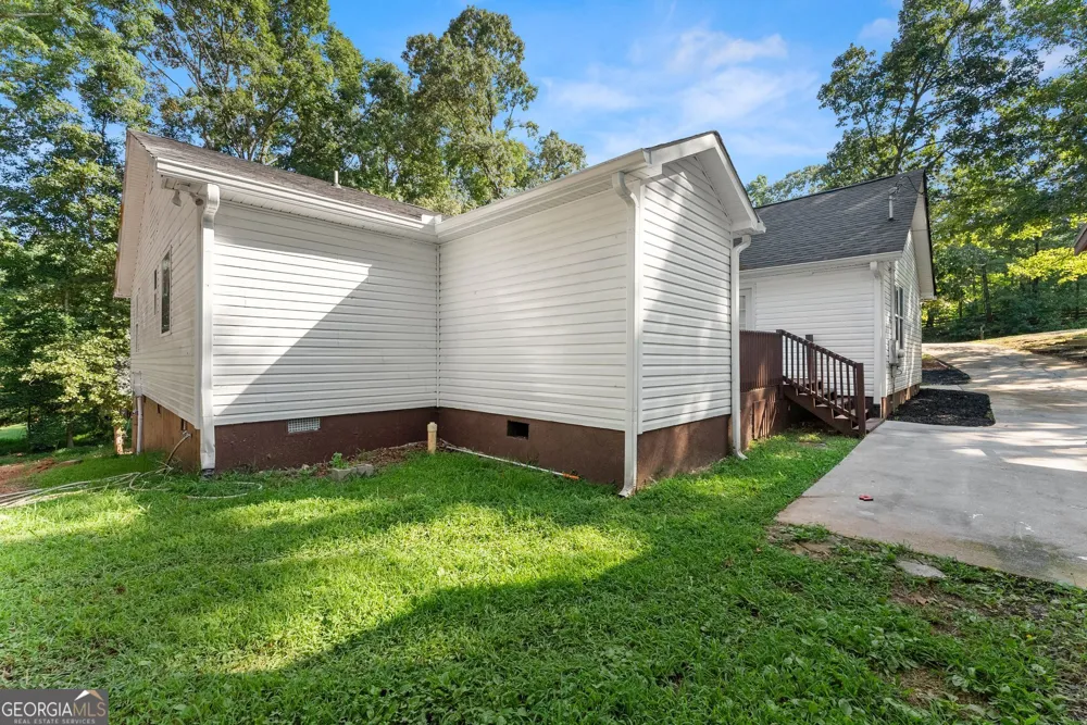 3528 Looper Lake RD Gainesville, GA 30506