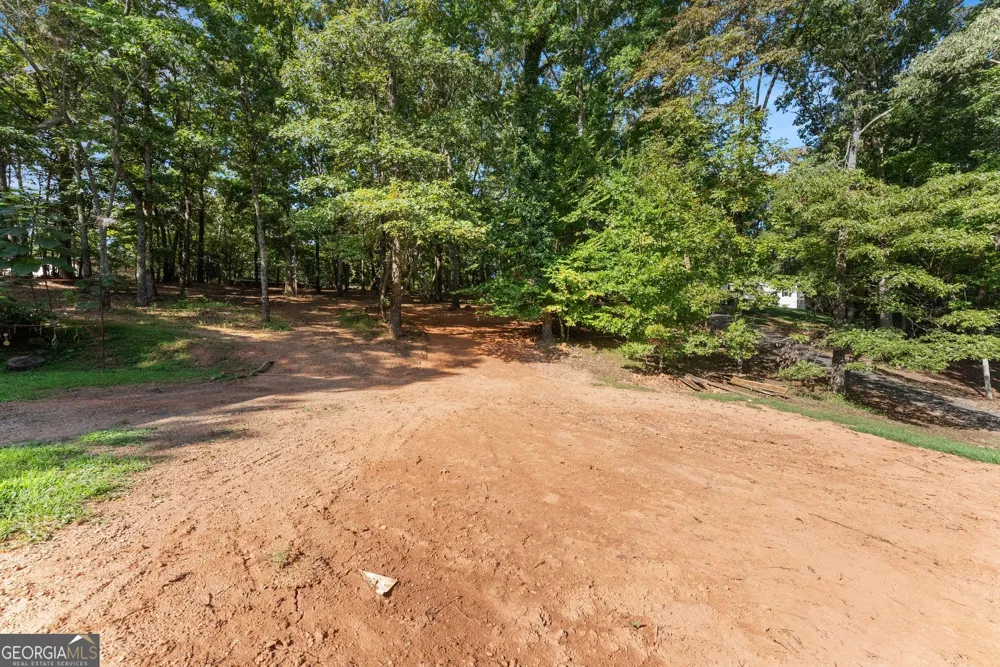 3528 Looper Lake RD Gainesville, GA 30506