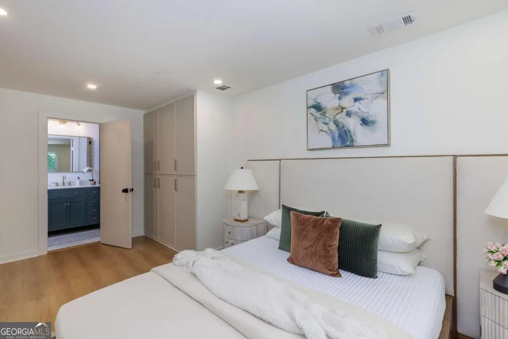 3026 Brook DR Decatur, GA 30033