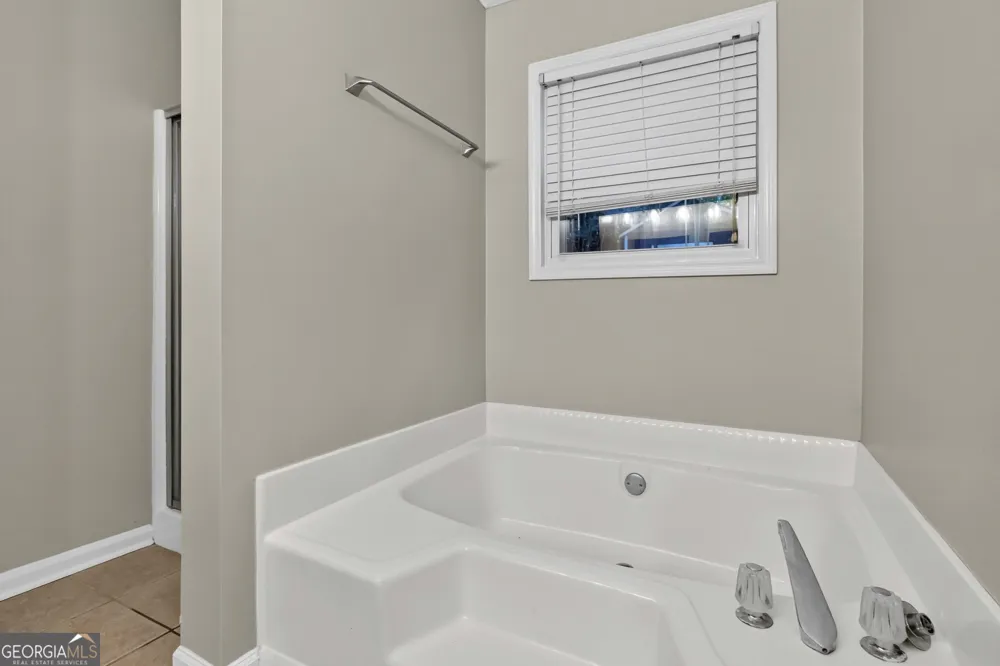 3820 Forsythia WAY Douglasville, GA 30135