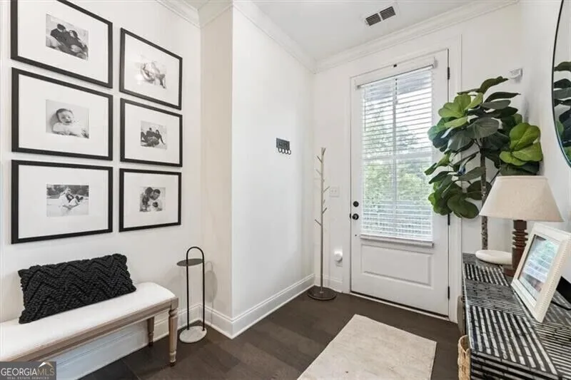 6579 Beacon DR Atlanta, GA 30328