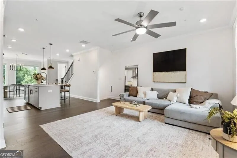 6579 Beacon DR Atlanta, GA 30328