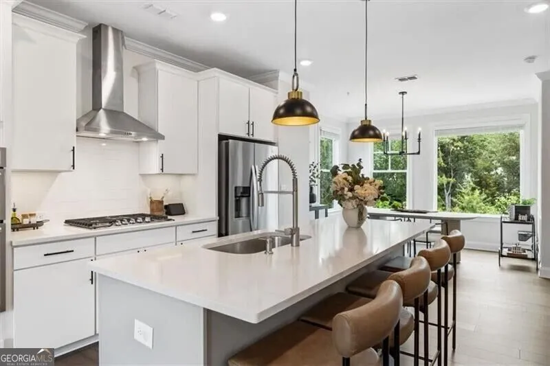 6579 Beacon DR Atlanta, GA 30328