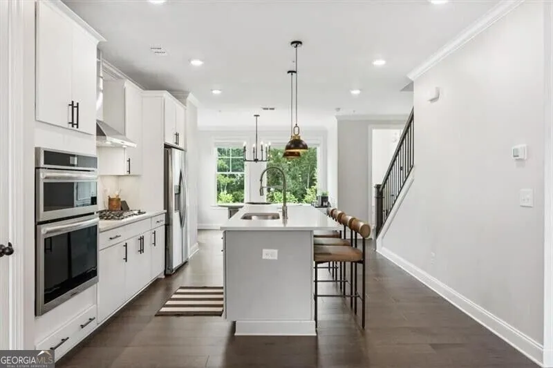 6579 Beacon DR Atlanta, GA 30328