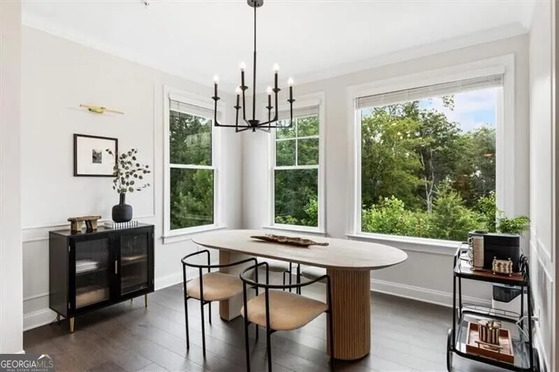 6579 Beacon DR Atlanta, GA 30328