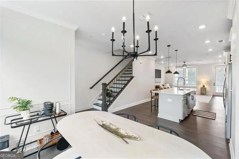 6579 Beacon DR Atlanta, GA 30328