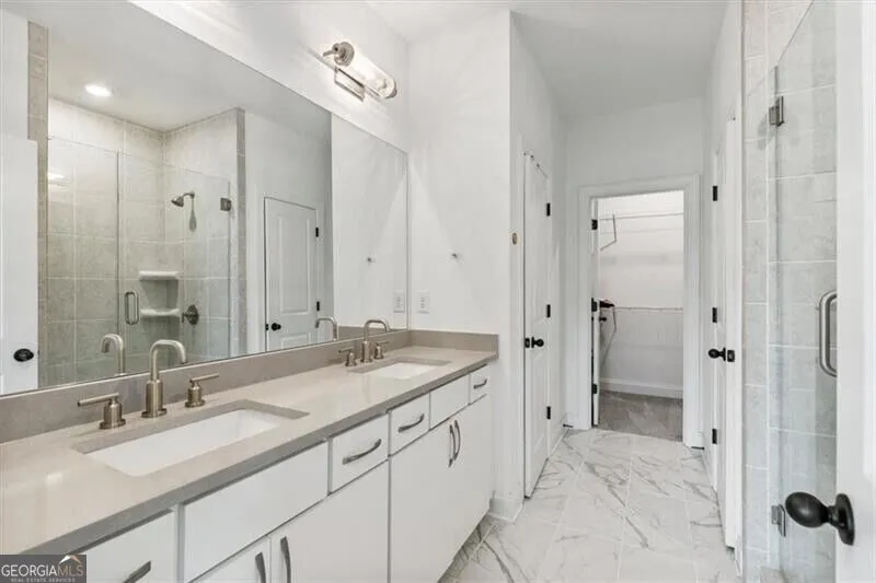 6579 Beacon DR Atlanta, GA 30328