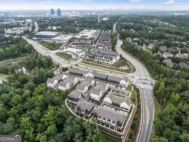 6579 Beacon DR Atlanta, GA 30328