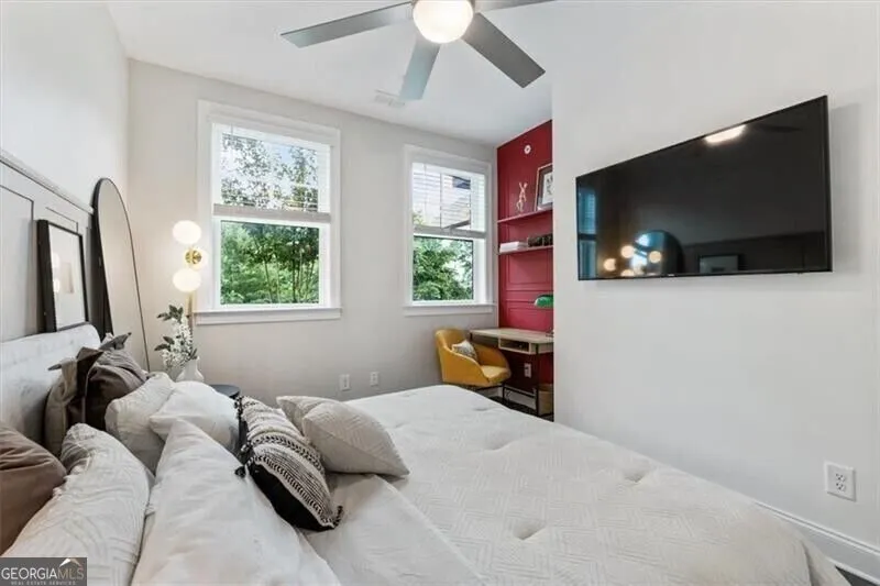 6579 Beacon DR Atlanta, GA 30328