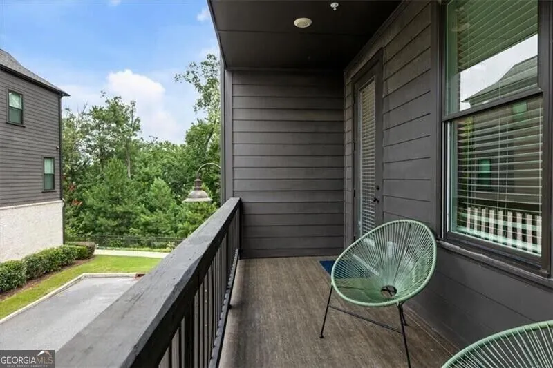 6579 Beacon DR Atlanta, GA 30328