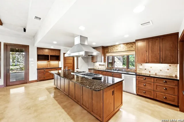 158 Condor San Marcos, TX 78666