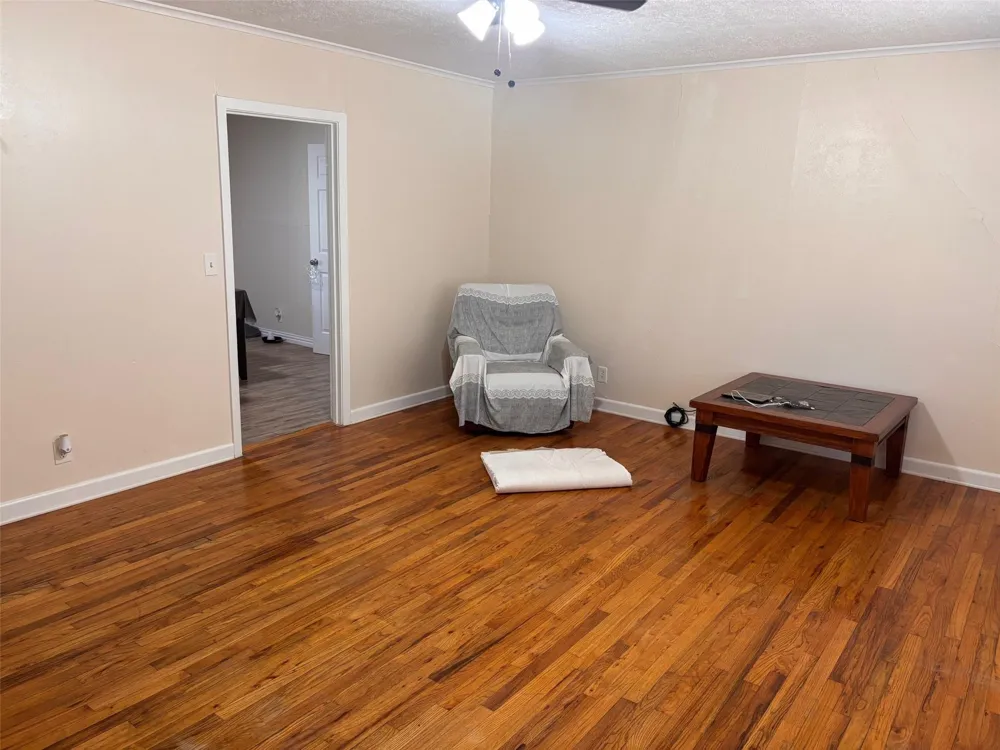 141 Fm 2429 Bellville, TX 77418