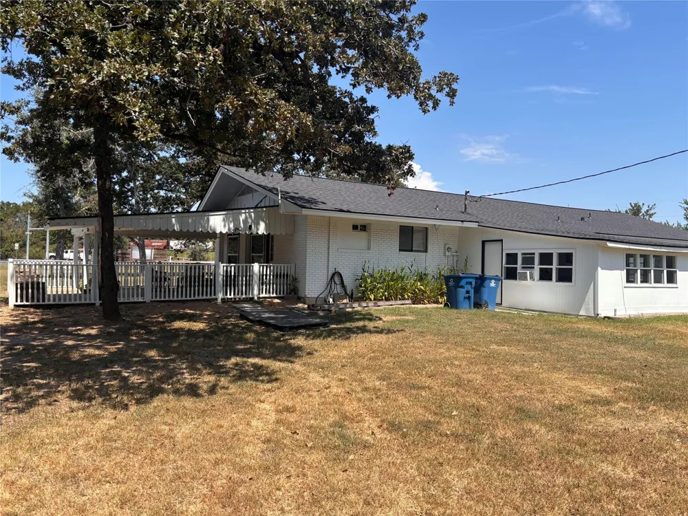 141 Fm 2429 Bellville, TX 77418