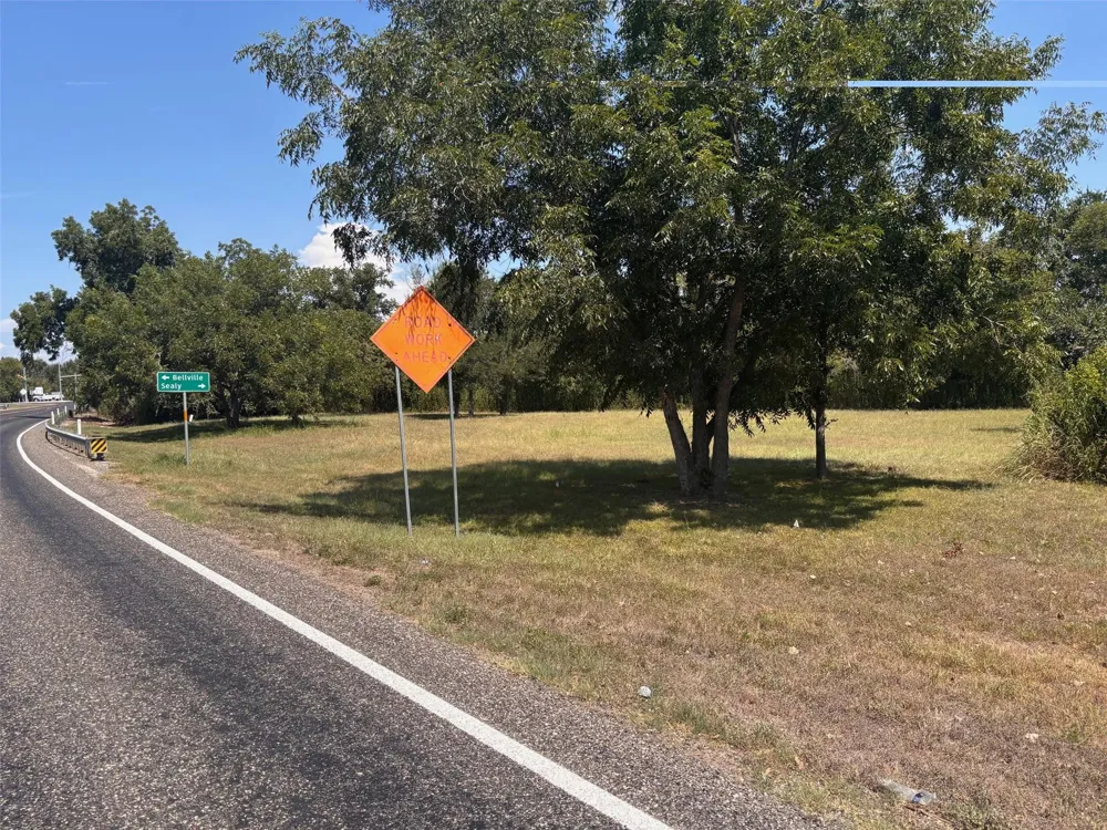 141 Fm 2429 Bellville, TX 77418