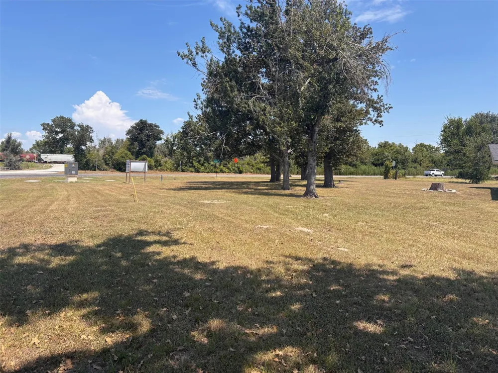 141 Fm 2429 Bellville, TX 77418