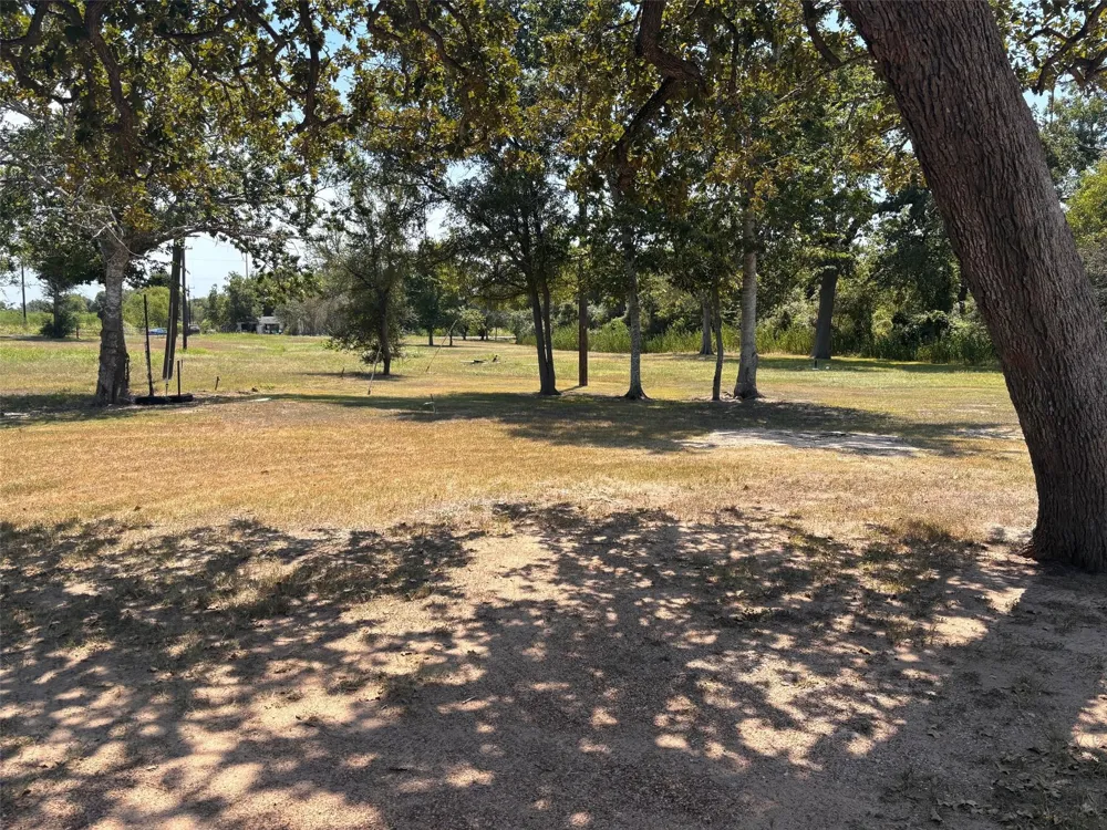 141 Fm 2429 Bellville, TX 77418