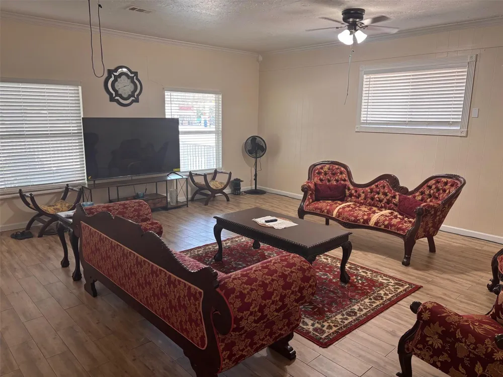 141 Fm 2429 Bellville, TX 77418