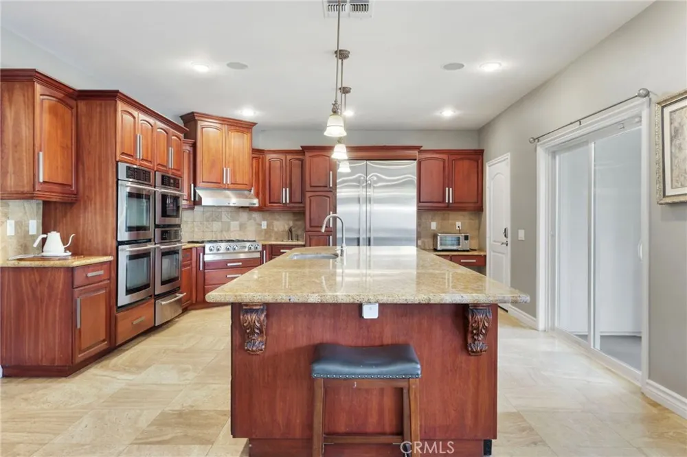 322 E 19th Upland, CA 91784