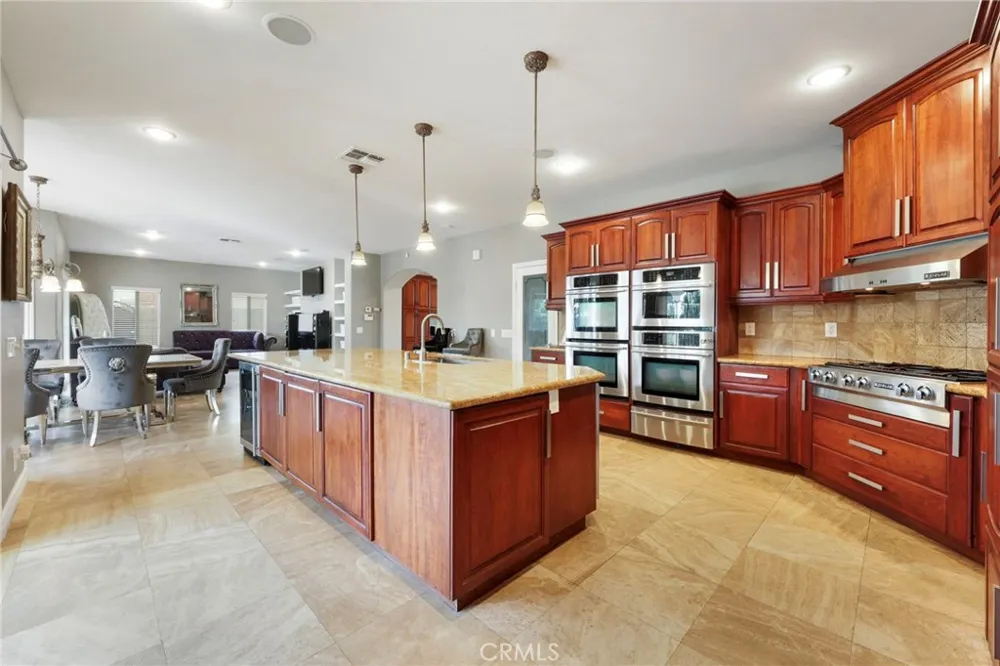 322 E 19th Upland, CA 91784