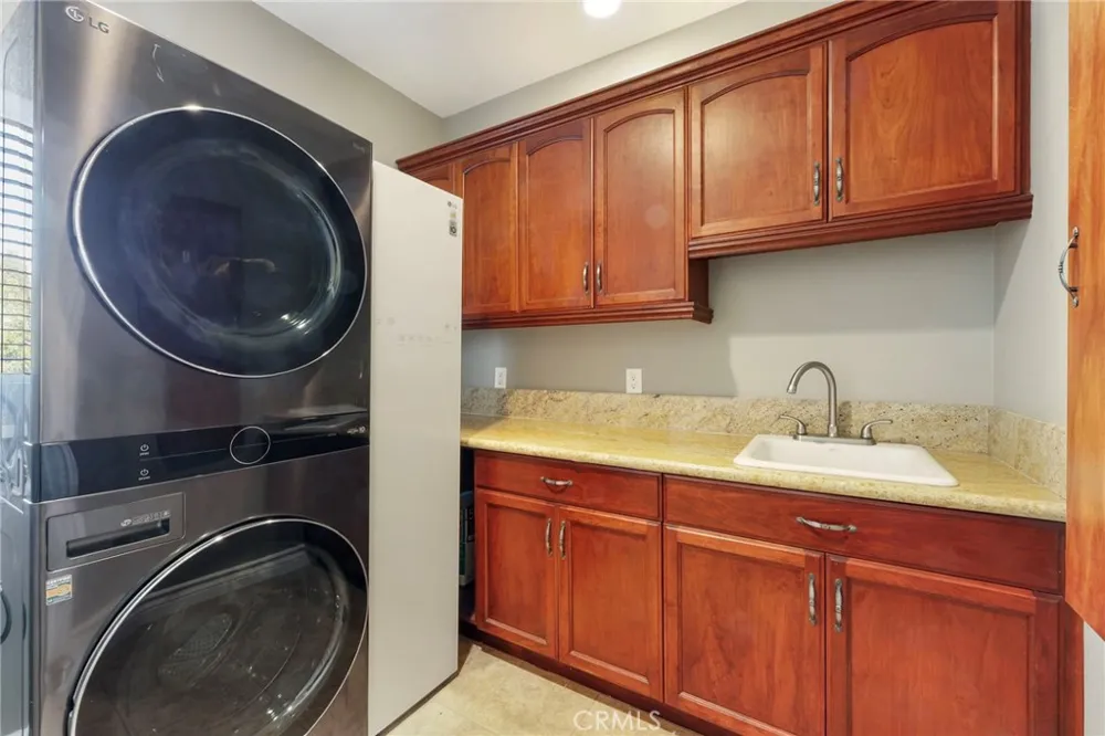 322 E 19th Upland, CA 91784