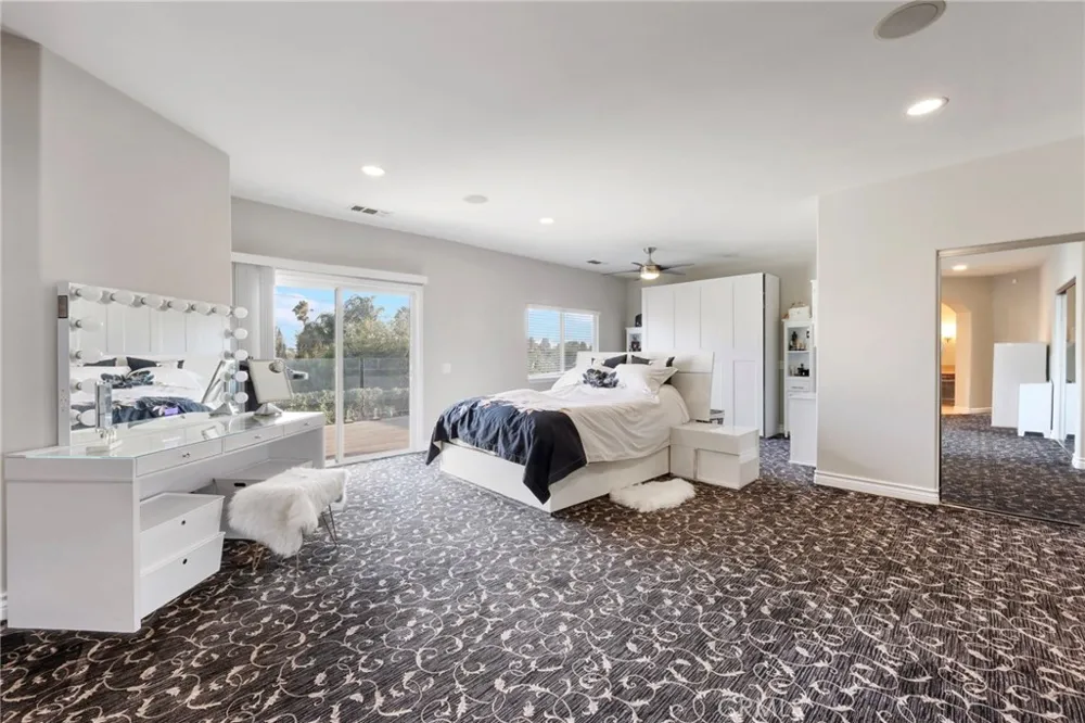 322 E 19th Upland, CA 91784