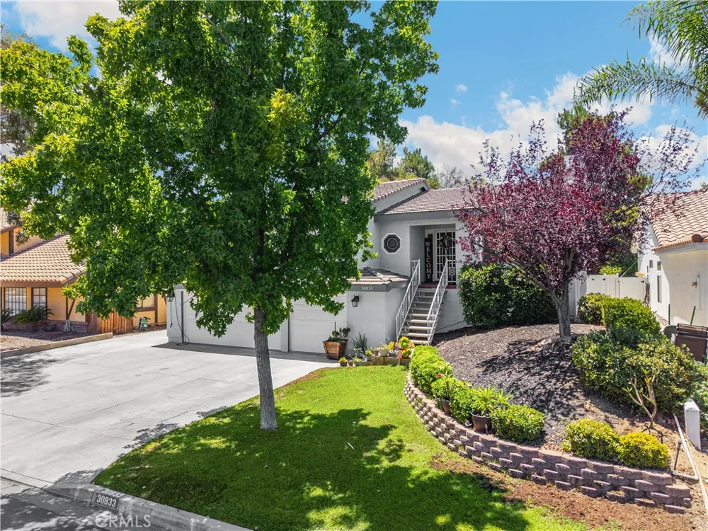 30833 Burning Tree Canyon Lake, CA 92587