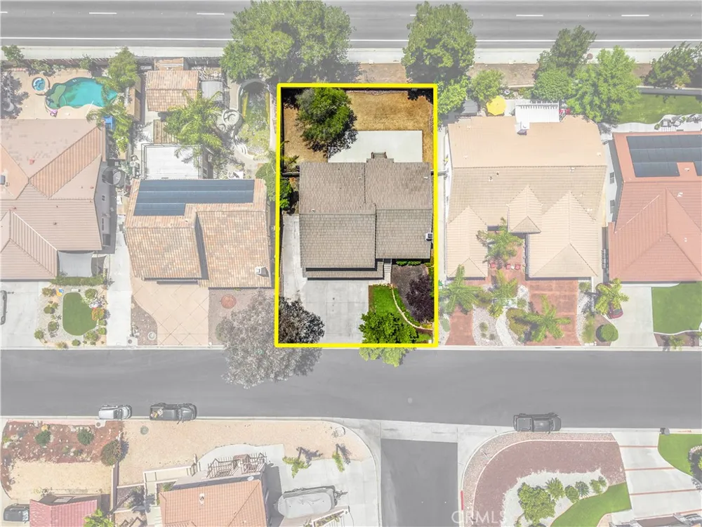 30833 Burning Tree Canyon Lake, CA 92587