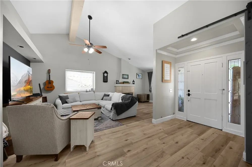 30833 Burning Tree Canyon Lake, CA 92587