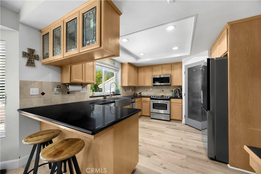 30833 Burning Tree Canyon Lake, CA 92587