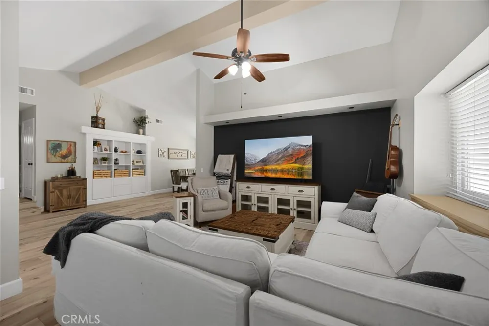 30833 Burning Tree Canyon Lake, CA 92587