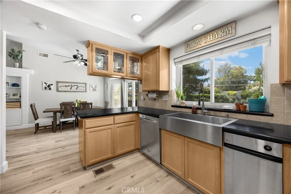 30833 Burning Tree Canyon Lake, CA 92587