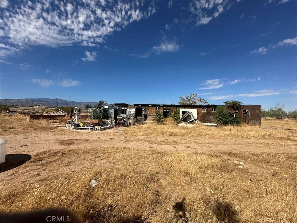 6580 Solano Phelan, CA 92371