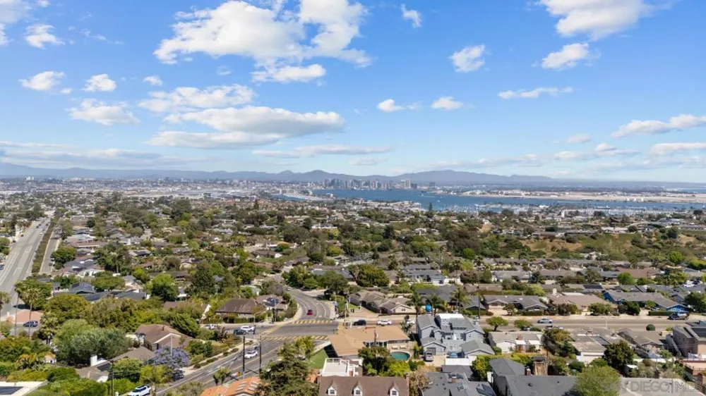 1261 Catalina San Diego, CA 92107
