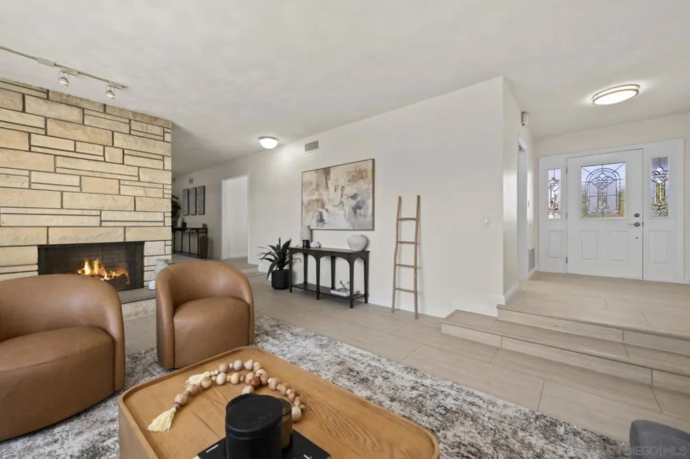 1261 Catalina San Diego, CA 92107