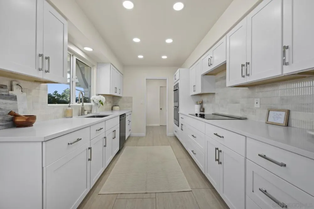1261 Catalina San Diego, CA 92107