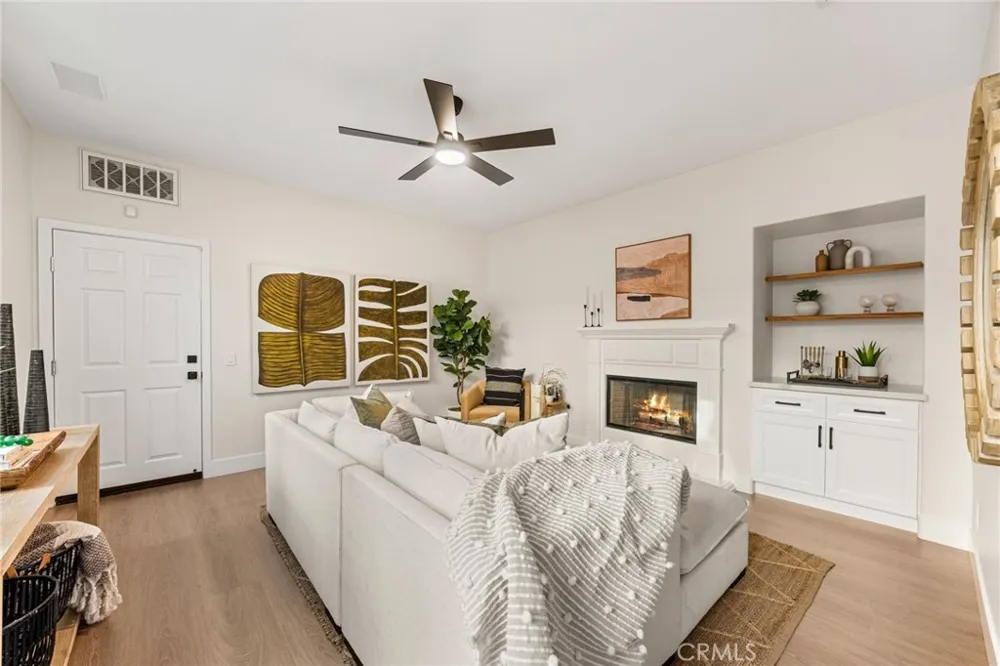 18048 Lemon Yorba Linda, CA 92886