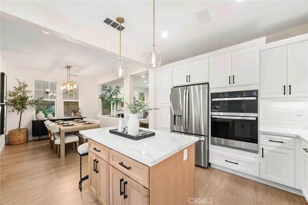 18048 Lemon Yorba Linda, CA 92886