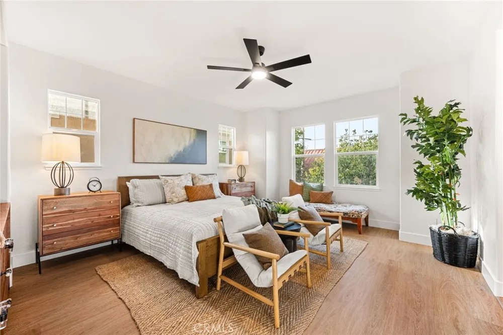 18048 Lemon Yorba Linda, CA 92886