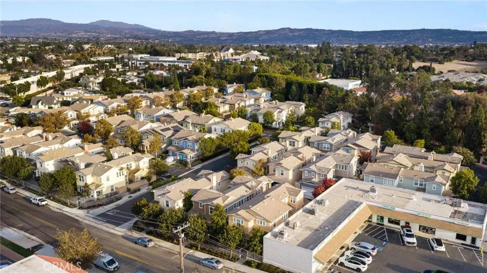 18048 Lemon Yorba Linda, CA 92886
