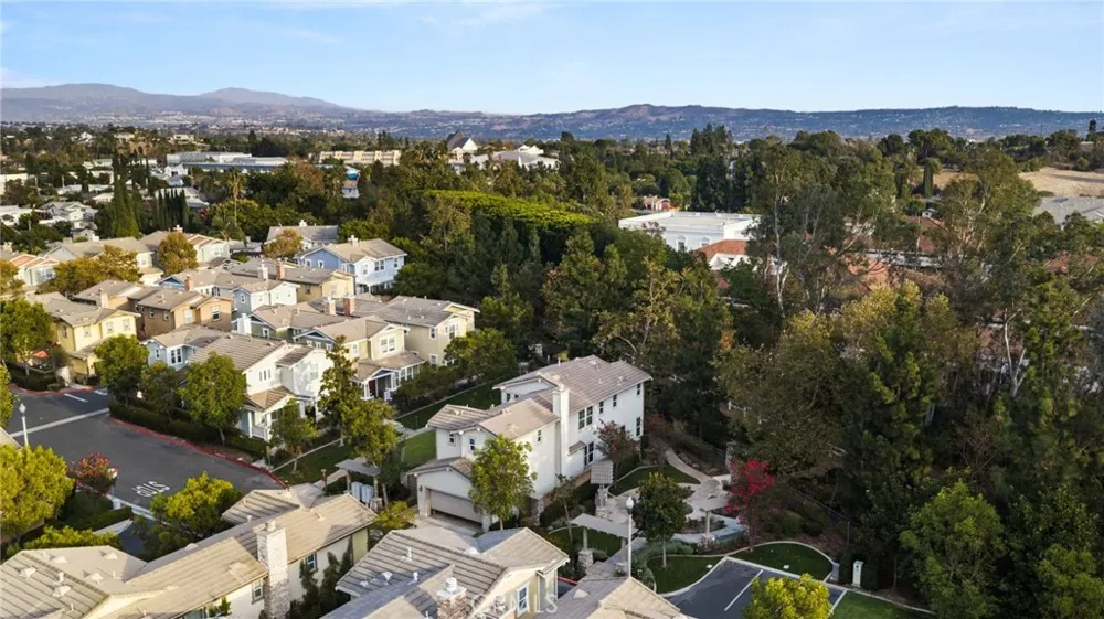 18048 Lemon Yorba Linda, CA 92886