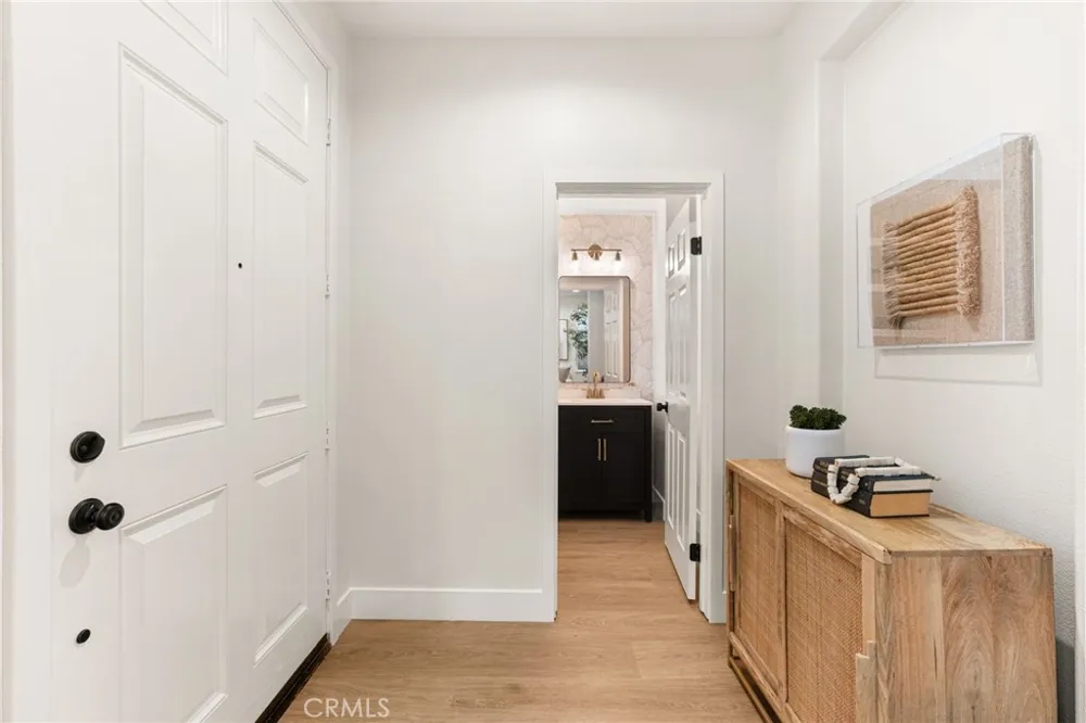 18048 Lemon Yorba Linda, CA 92886