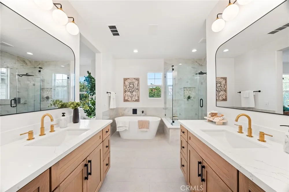 18048 Lemon Yorba Linda, CA 92886