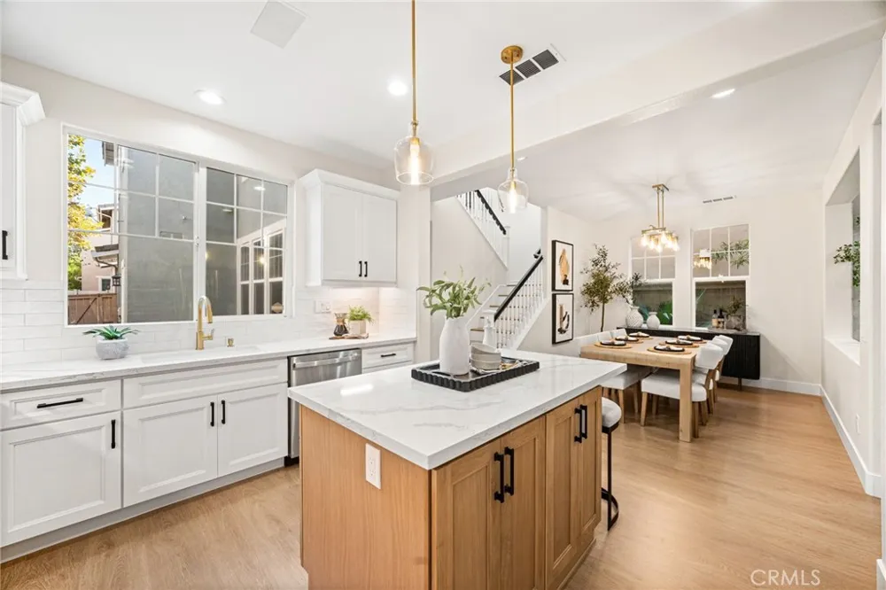 18048 Lemon Yorba Linda, CA 92886