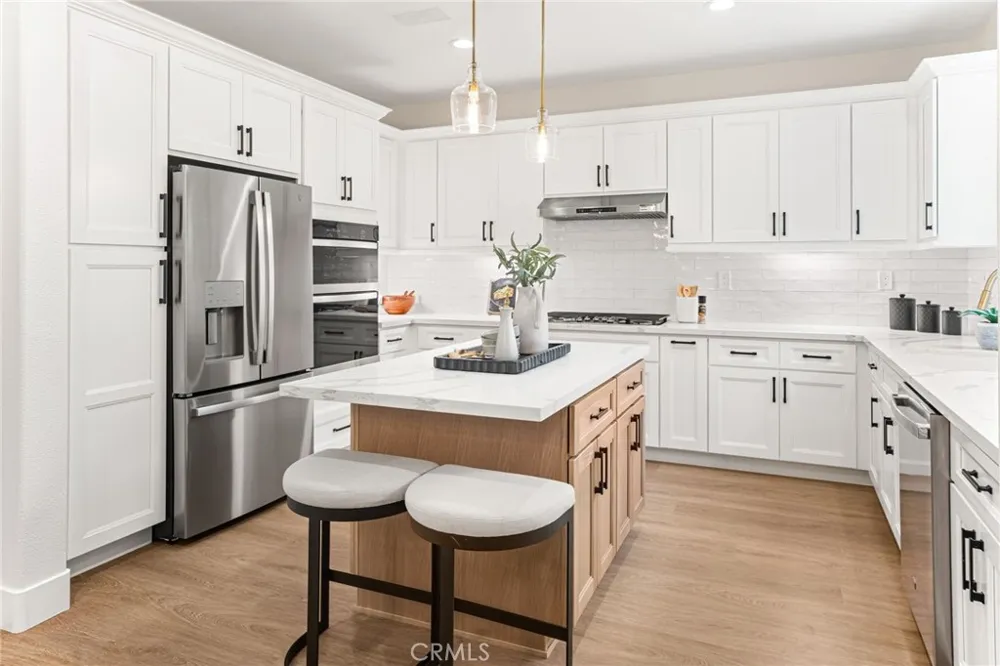 18048 Lemon Yorba Linda, CA 92886