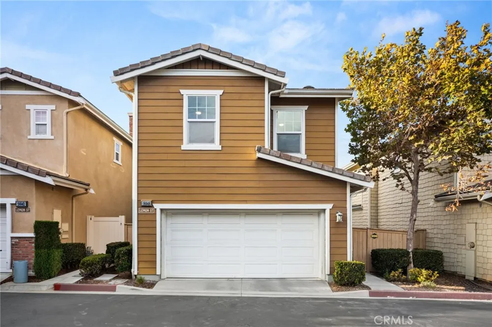 18048 Lemon Yorba Linda, CA 92886