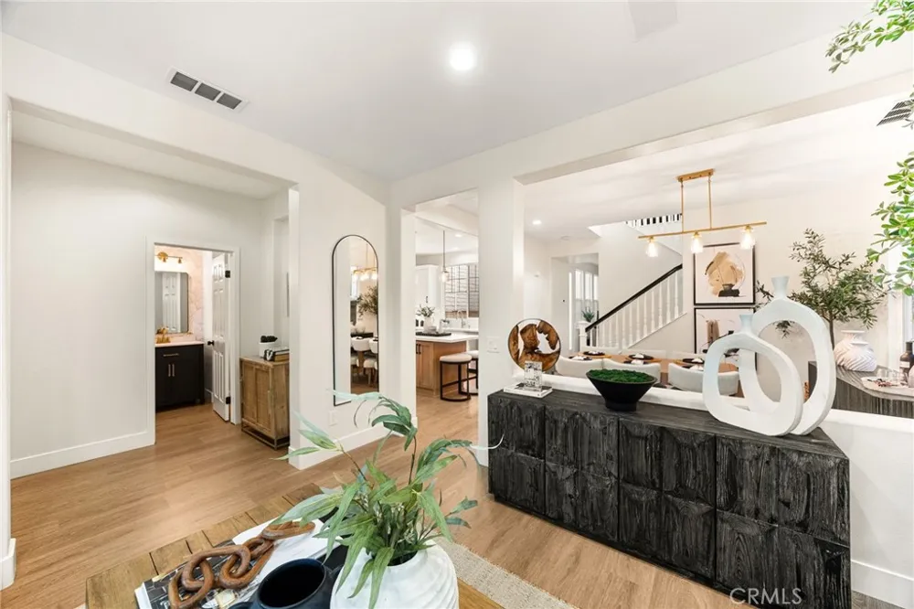 18048 Lemon Yorba Linda, CA 92886