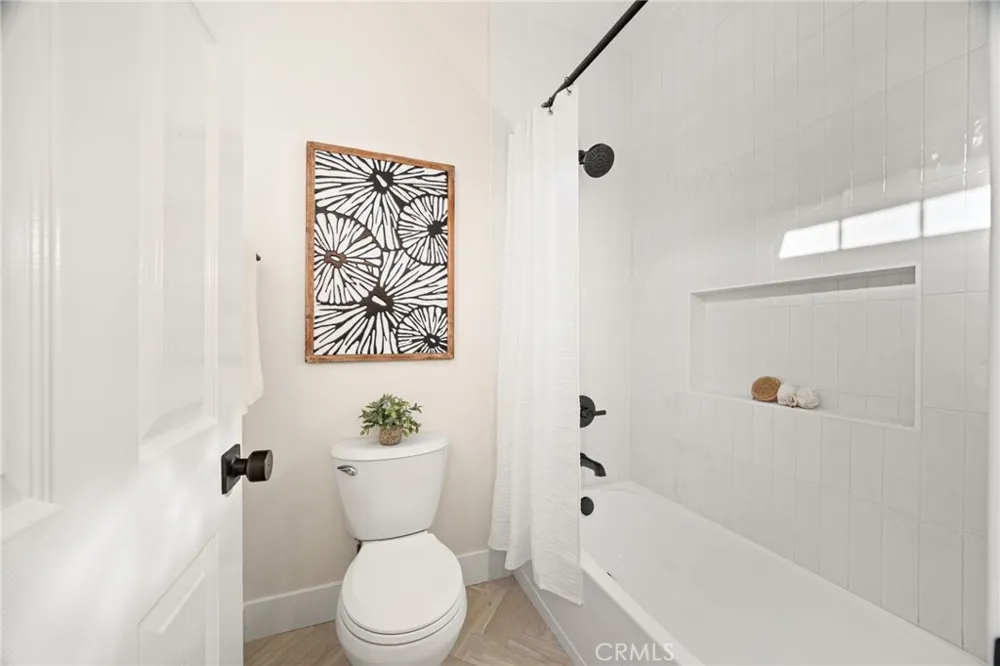 18048 Lemon Yorba Linda, CA 92886