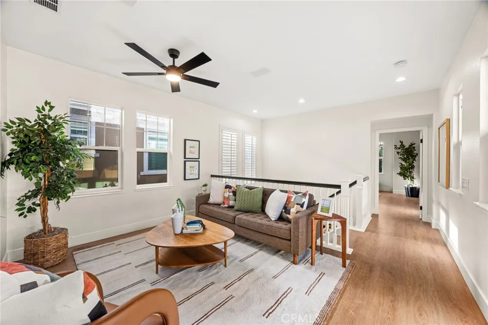 18048 Lemon Yorba Linda, CA 92886