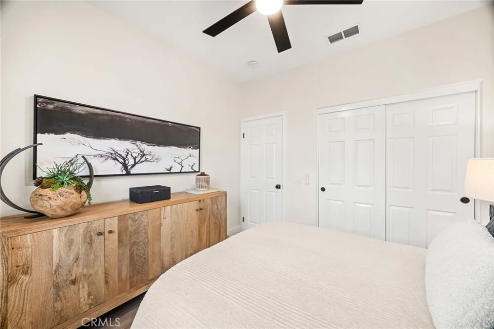 18048 Lemon Yorba Linda, CA 92886